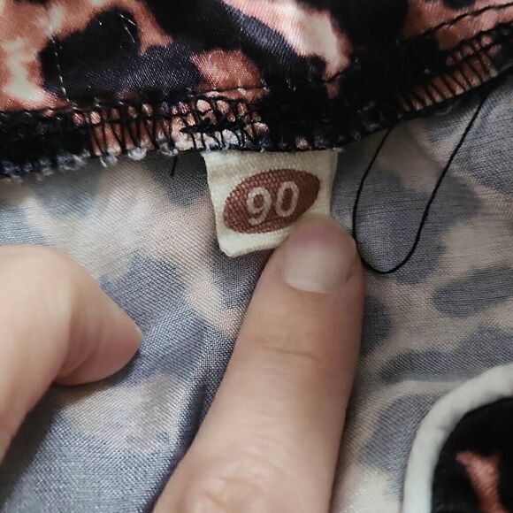 Girls Size 2T Brown Black Satin Leopard Print Button Down 2 Piece Pajama Set - Picture 4 of 4